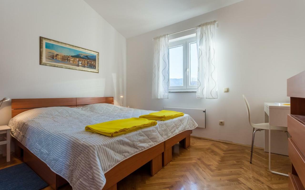 Tinka Apartment Baska  Exterior photo