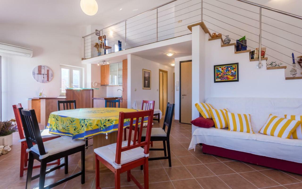 Tinka Apartment Baska  Exterior photo