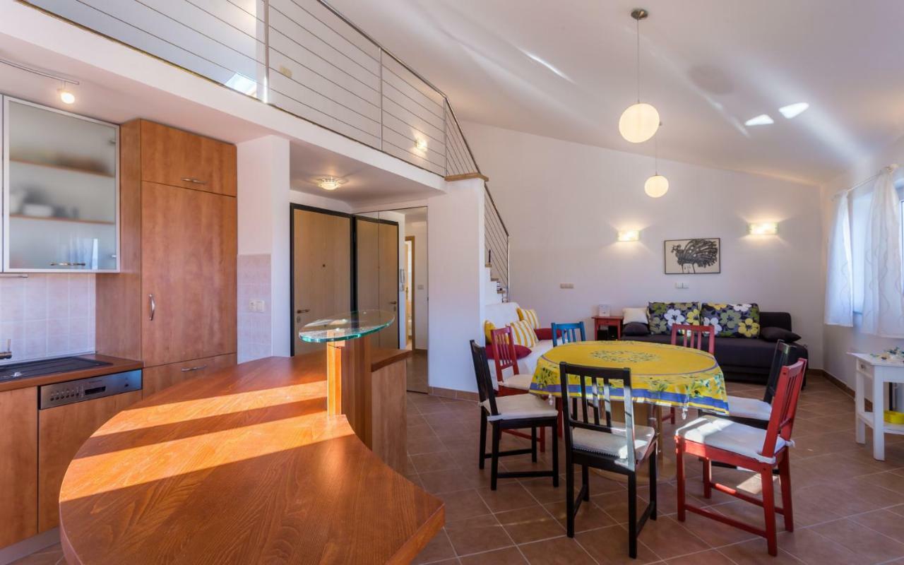 Tinka Apartment Baska  Exterior photo