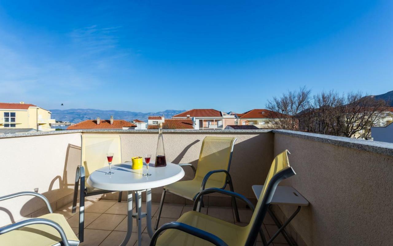 Tinka Apartment Baska  Exterior photo