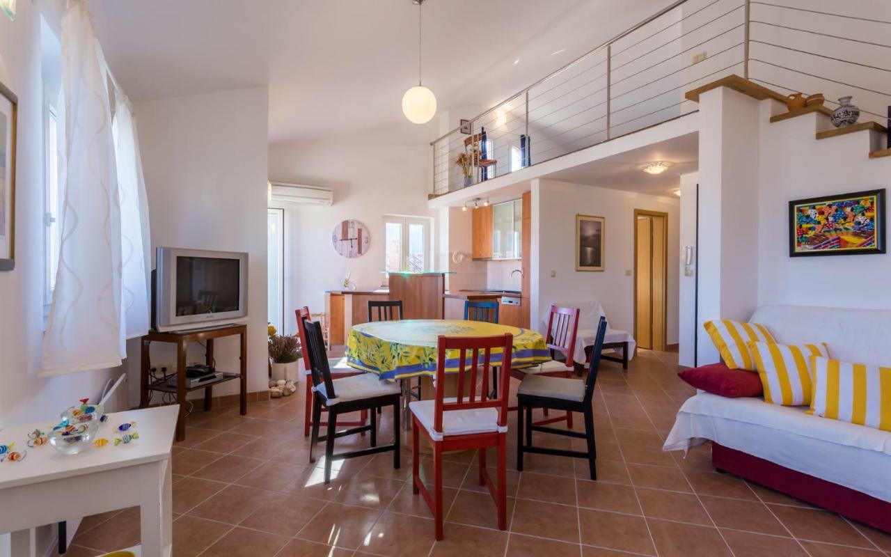 Tinka Apartment Baska  Exterior photo