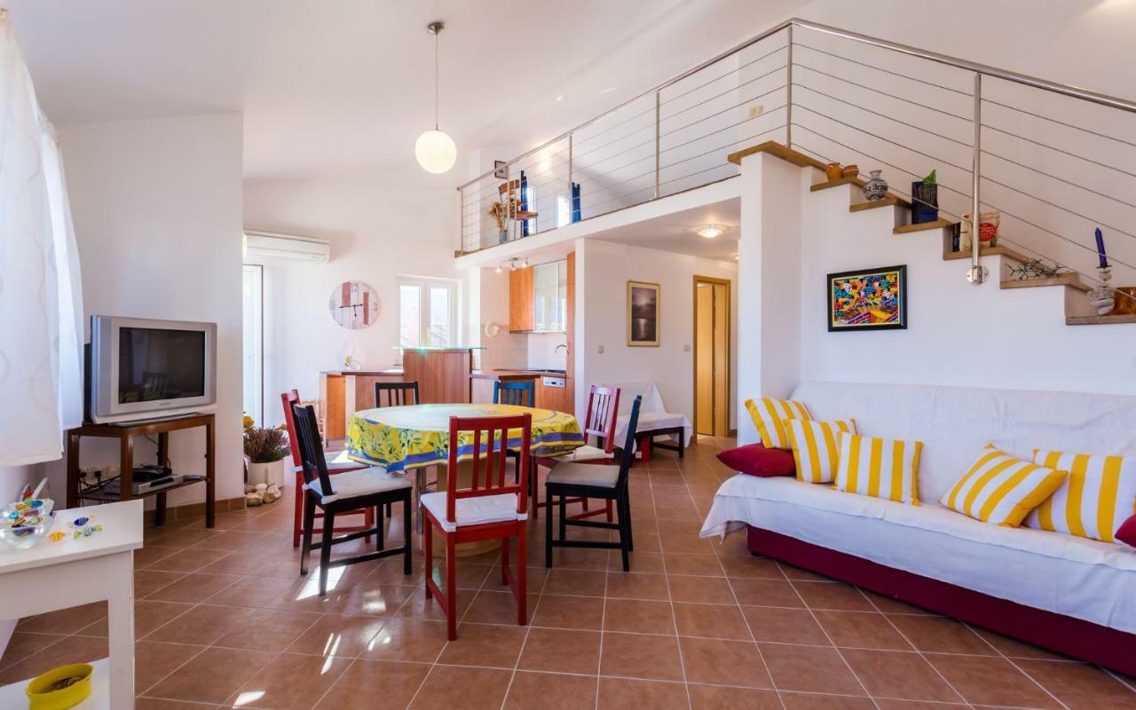 Tinka Apartment Baska  Exterior photo