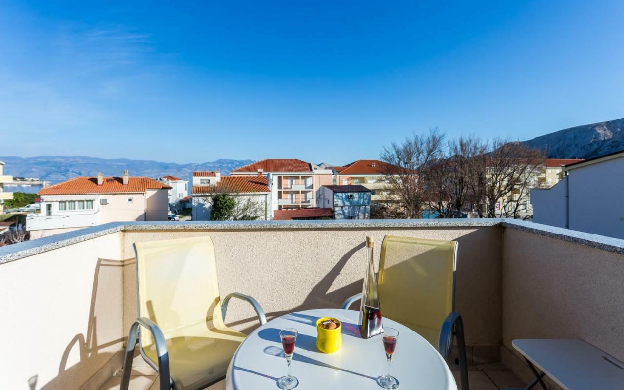 Tinka Apartment Baska  Exterior photo